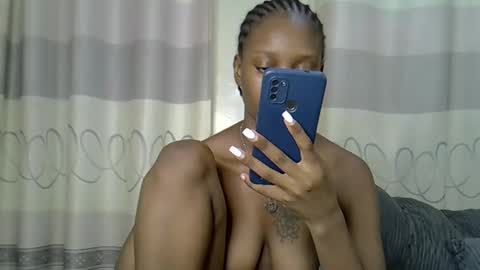 fine_queen12 online show from December 31, 1:30 pm