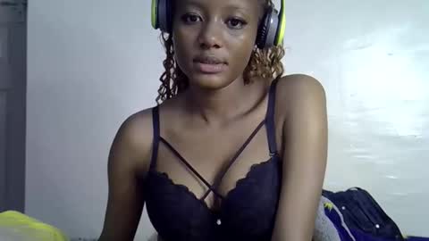 slimmie online show from November 25, 9:41 am