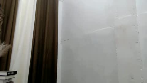 Snapshot of finest_jasminex chatting on October 20, 12:26 am Jasmine online show from October 20, 12:26 am