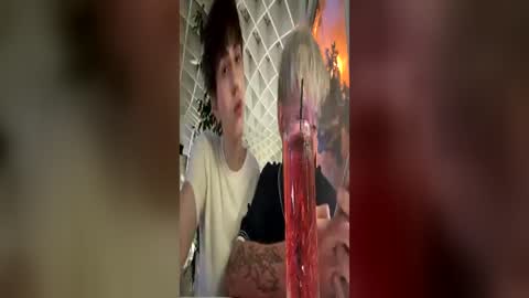 finn_doll online show from July 1, 12:30 am