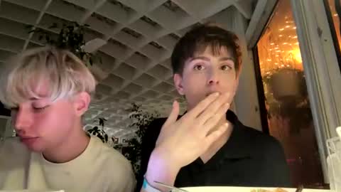 finn_doll online show from July 19, 12:13 am