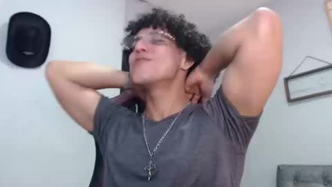 Snapshot of fire_boy69 chatting on October 16, 3:50 am fire_boy69 online show from October 16, 3:50 am