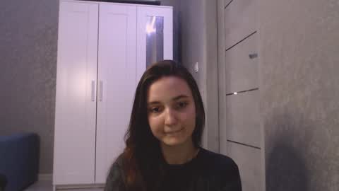 fireflies_fly_ online show from January 5, 3:34 pm