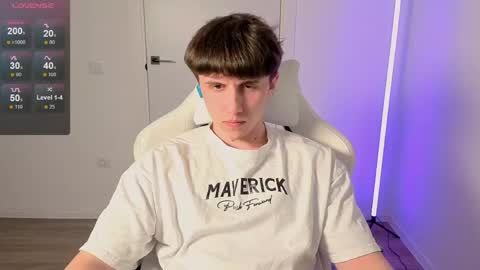 first_mark online show from May 6, 5:19 pm