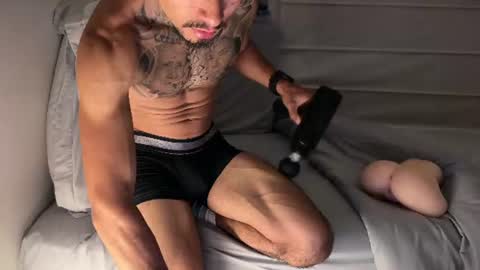 fitjacques online show from July 8, 3:54 am