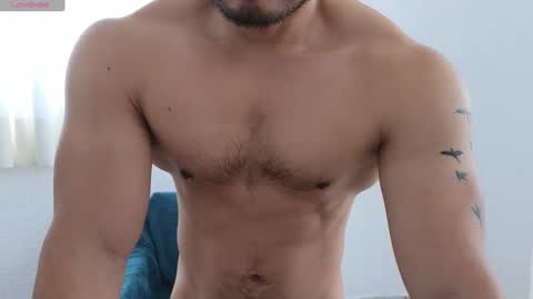 Snapshot of fitnessbody92 chatting on December 11, 2:33 pm Farid online show from December 11, 2:33 pm