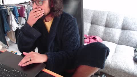 Snapshot of fizz6572 chatting on February 7, 12:39 pm fizz6572 online show from February 7, 12:39 pm