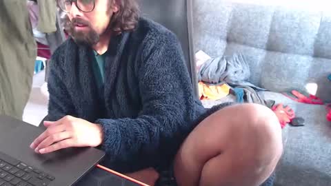 Snapshot of fizz6572 chatting on March 7, 10:02 am fizz6572 online show from March 7, 10:02 am