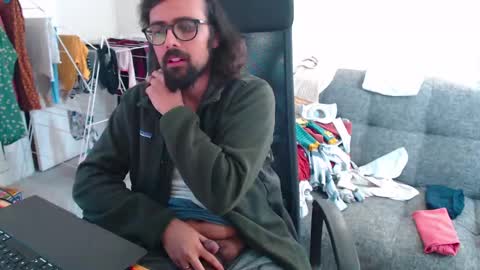 Snapshot of fizz6572 chatting on February 14, 3:36 pm fizz6572 online show from February 14, 3:36 pm