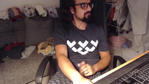 Snapshot of fizz6572 chatting on December 18, 8:03 pm fizz6572 online show from December 18, 8:03 pm