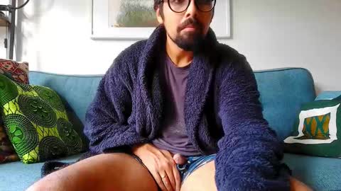 Snapshot of fizz6572 chatting on October 27, 10:37 am fizz6572 online show from October 27, 10:37 am