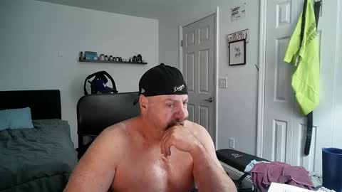 Snapshot of flaguy3233 chatting on February 27, 7:51 am Florida guy online show from February 27, 7:51 am