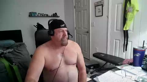 Snapshot of flaguy3233 chatting on February 1, 3:30 am Florida guy online show from February 1, 3:30 am