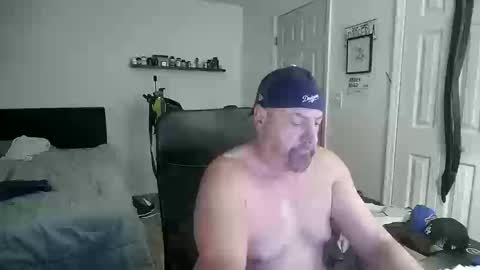 Snapshot of flaguy3233 chatting on October 14, 9:07 pm Florida guy online show from October 14, 9:07 pm