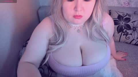 Gabrielle online show from December 8, 6:43 am