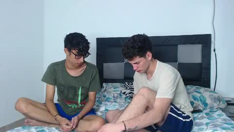 Steven and Daniel online show from March 21, 1:33 am