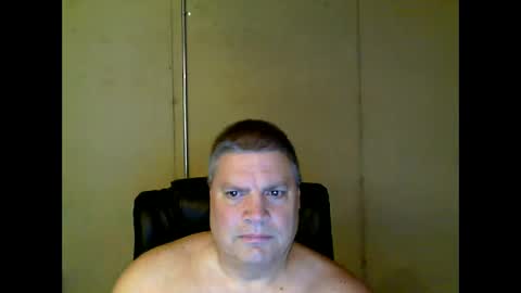 Snapshot of fletch32 chatting on December 25, 4:01 am jd online show from December 25, 4:01 am