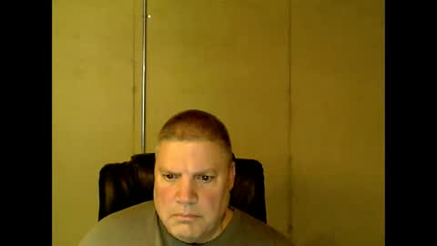 Snapshot of fletch32 chatting on February 9, 2:38 am jd online show from February 9, 2:38 am