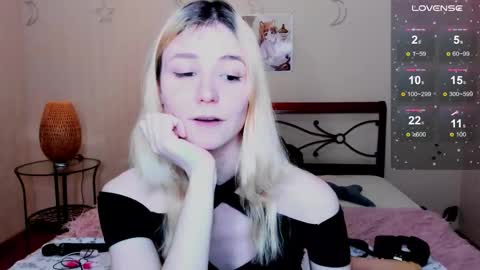 FlexiMona online show from October 12, 3:26 pm