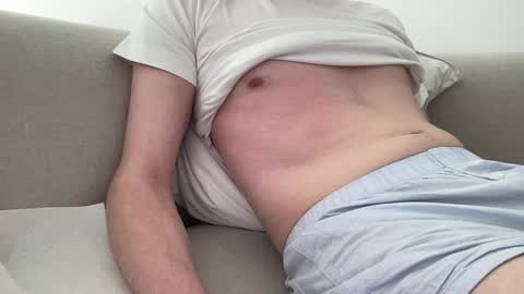 flipi7_ online show from April 1, 2:47 pm