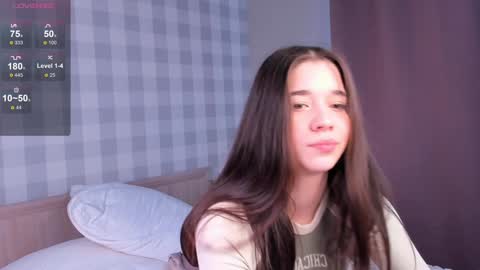 Snapshot of flirtykitty_ chatting on January 20, 6:10 am Emely online show from January 20, 6:10 am