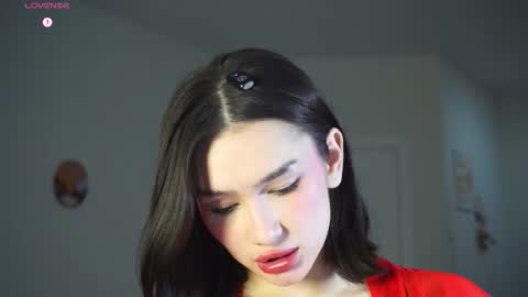 Snapshot of floralmuse chatting on October 23, 3:30 am Viola online show from October 23, 3:30 am