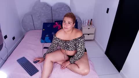Flordecayena  online show from May 23, 3:35 am