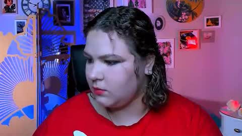 Snapshot of florenceanderson_ chatting on September 22, 9:13 am florenceanderson_ online show from September 22, 9:13 am