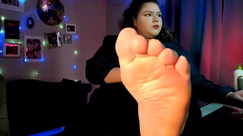 florenceanderson_ online show from December 18, 9:26 am