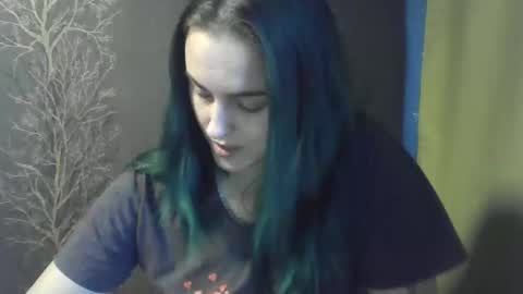 Snapshot of flower_bluee chatting on February 15, 1:27 pm Ambika 3 online show from February 15, 1:27 pm