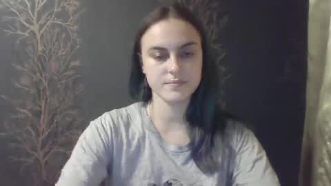 Snapshot of flower_bluee chatting on December 3, 2:22 pm Ambika 3 online show from December 3, 2:22 pm