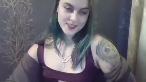 Snapshot of flower_bluee chatting on December 11, 12:44 pm Ambika 3 online show from December 11, 12:44 pm