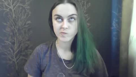 Snapshot of flower_bluee chatting on January 16, 10:53 am Ambika 3 online show from January 16, 10:53 am