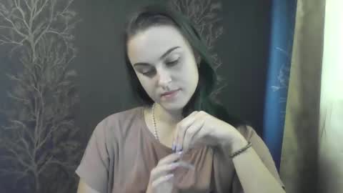Snapshot of flower_bluee chatting on January 9, 12:09 pm Ambika 3 online show from January 9, 12:09 pm