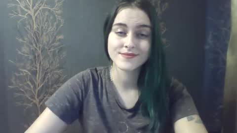 Snapshot of flower_bluee chatting on December 20, 1:22 pm Ambika 3 online show from December 20, 1:22 pm