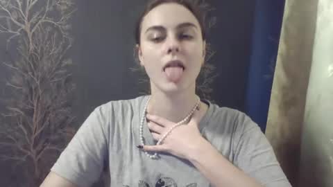 Snapshot of flower_bluee chatting on February 4, 1:48 pm Ambika 3 online show from February 4, 1:48 pm