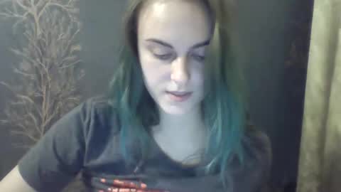 Snapshot of flower_bluee chatting on December 11, 3:47 pm Ambika 3 online show from December 11, 3:47 pm