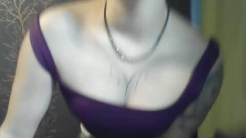 Snapshot of flower_bluee chatting on March 12, 12:47 pm Ambika 3 online show from March 12, 12:47 pm