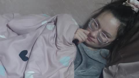 say meow and send tip  online show from March 15, 1:21 am