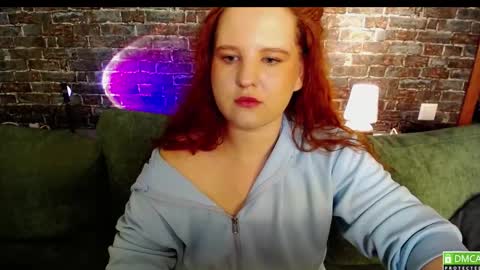 FlowerOfFreedom online show from December 19, 5:58 am