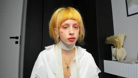 Flower online show from March 1, 5:39 pm