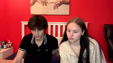 flowerscouple online show from September 23, 2:33 pm