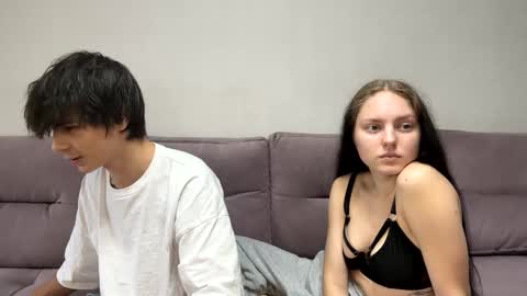 flowerscouple online show from September 10, 3:29 am