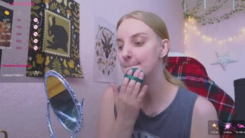 Agatha online show from April 8, 9:45 am