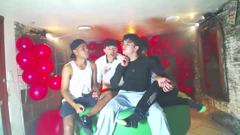 flyckers online show from March 4, 9:11 pm