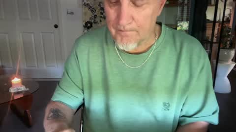 fnkywht60smthng_ online show from March 29, 3:57 pm