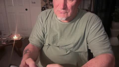 fnkywht60smthng_ online show from April 21, 6:09 am