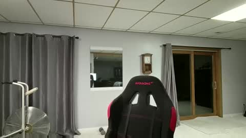 Snapshot of foodforcatfists chatting on November 21, 6:22 am foodforcatfists online show from November 21, 6:22 am