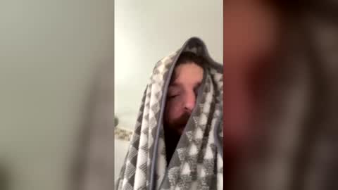 foofeenono online show from March 7, 3:56 pm