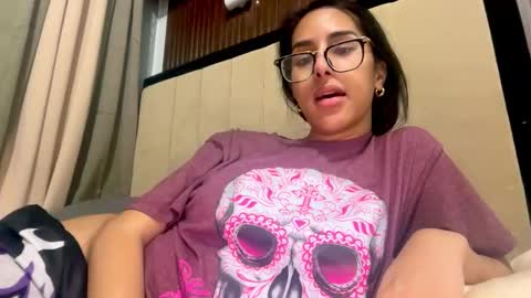 Snapshot of forbidden_candice chatting on October 16, 5:29 am forbidden_candice online show from October 16, 5:29 am